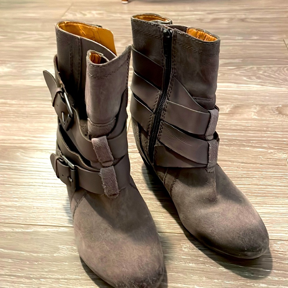 NAVA boots 6.5